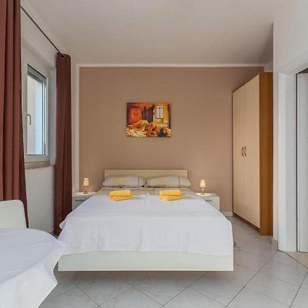 Apartment Zora Novigrad Istria Eksteriør bilde
